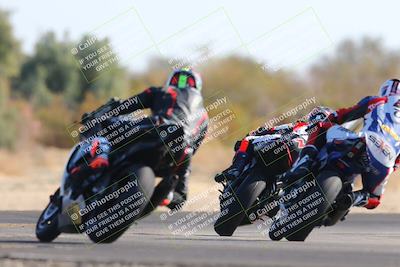 media/Dec-18-2022-SoCal Trackdays (Sun) [[8099a50955]]/Turn 7 Backside (1125am)/